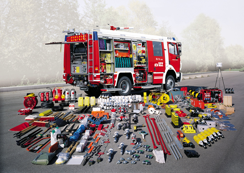 R�stl�schfahrzeug mit Ausr�stung